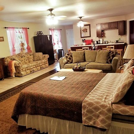 Charming Downstairs Unit Apartment Oakhurst Exterior foto