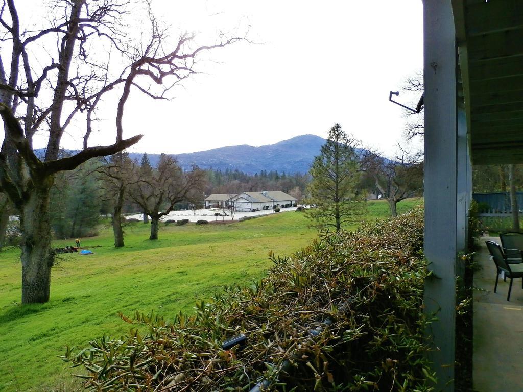 Charming Downstairs Unit Apartment Oakhurst Exterior foto