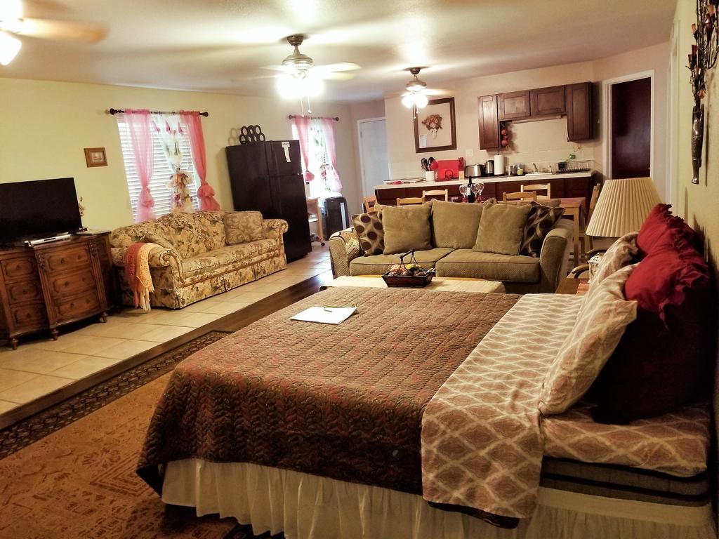 Charming Downstairs Unit Apartment Oakhurst Exterior foto
