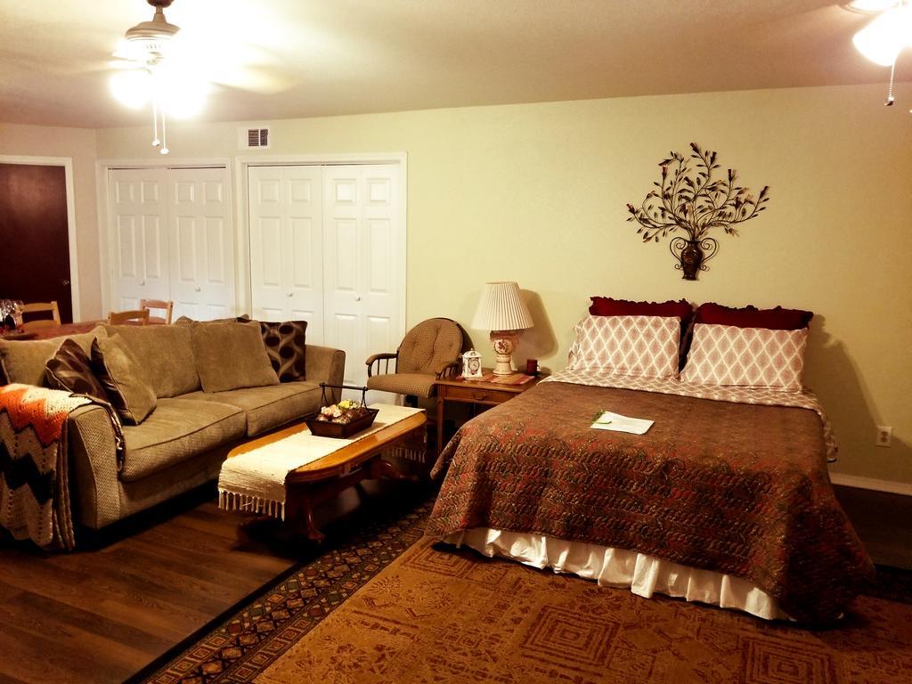 Charming Downstairs Unit Apartment Oakhurst Exterior foto